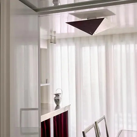 Pied A Terre Arts Et Metiers * Paris