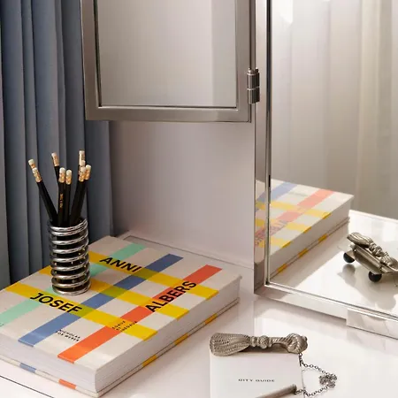 Pied A Terre Arts Et Metiers פריז